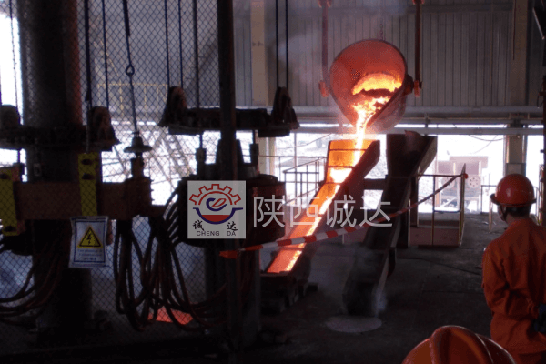 侧吹炉渣池加热装置