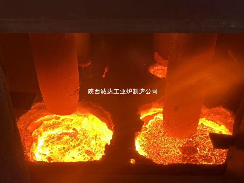 四电极大型直流矿热炉